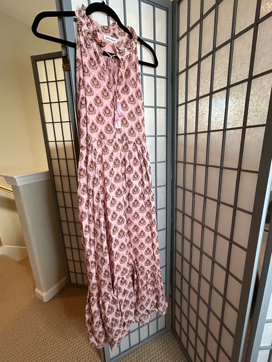 Roller Rabbit Dresses & Skirts - Roller Rabbit Pink Paisley-Style Tie Neck Blouse